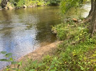 73 Peaceful Cove Ln, Franklin, NC 28734