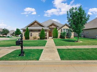15932 Capri Ln, Edmond, OK 73013