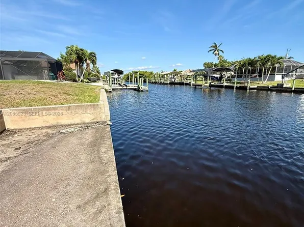 2328 SE 15th Ter, Cape Coral, FL 33990