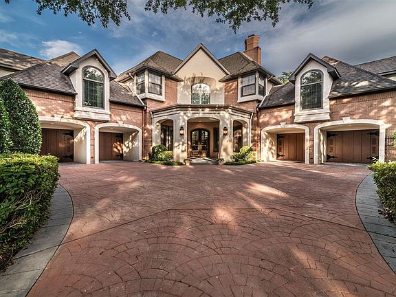 The home was named "Bethyl Court" the event program states "From the moment you enter the cobblestone carriage court, imagination will carry you back to another time and place".