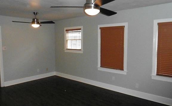 2nd image of 912 Calle Limon
