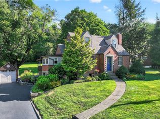 2895 Grandview Dr, Allison Park, PA 15101