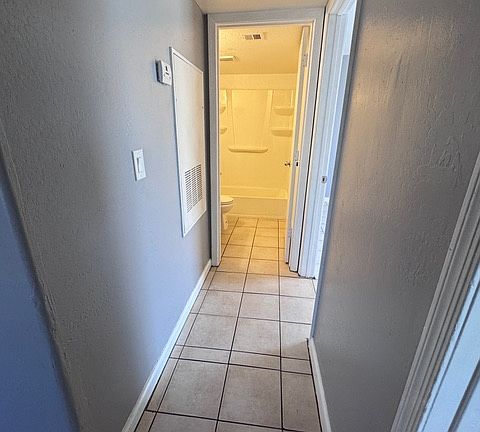 5th image of 602 E Townley Ave #204