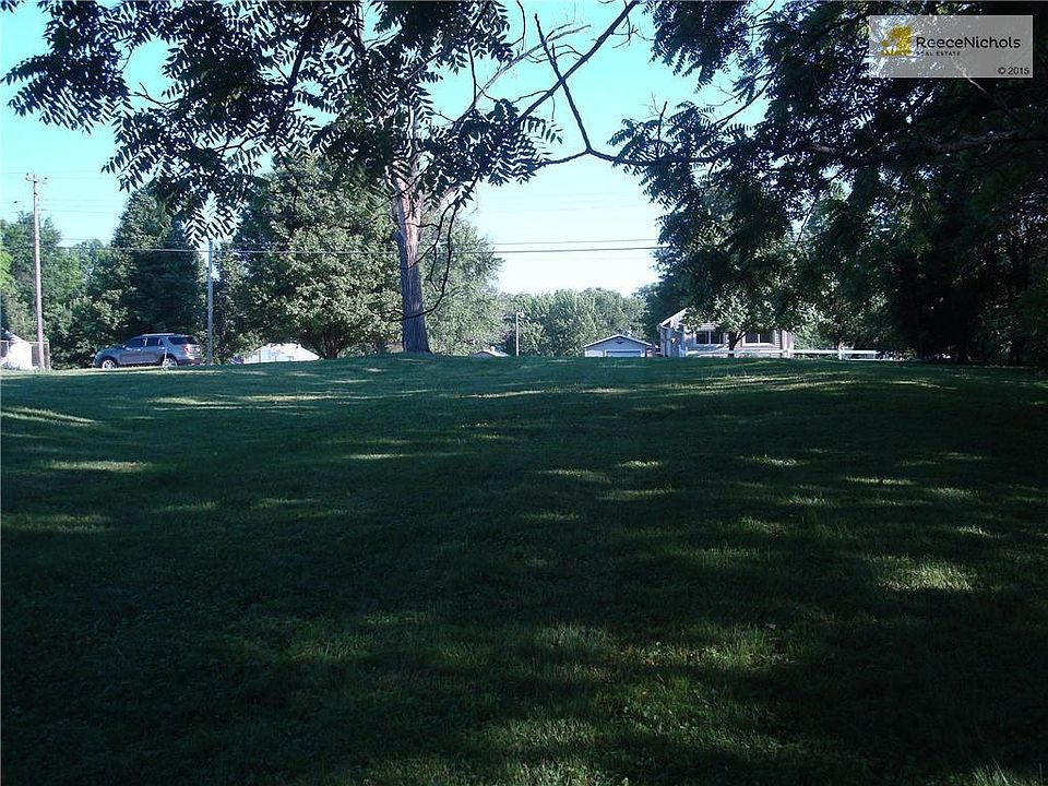 1st image of 640 NE 83rd St