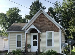 610 E Main St, Taylorville, IL 62568