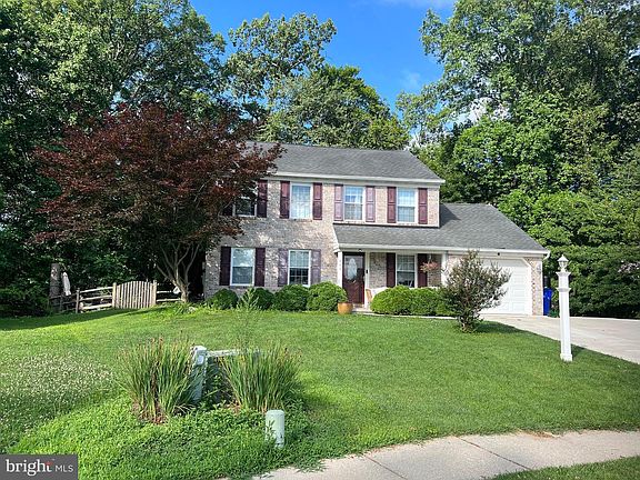 3rd image of 800 May Ct
