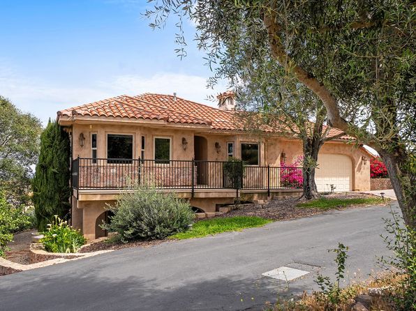 5260 San Jacinto Cir