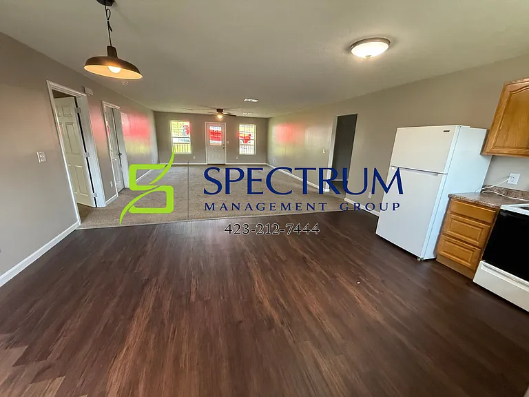 3295 Parker Blvd — Photo 2