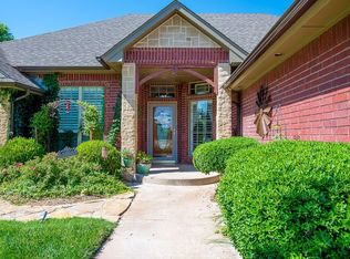 317 Cypress St NW, Piedmont, OK 73078