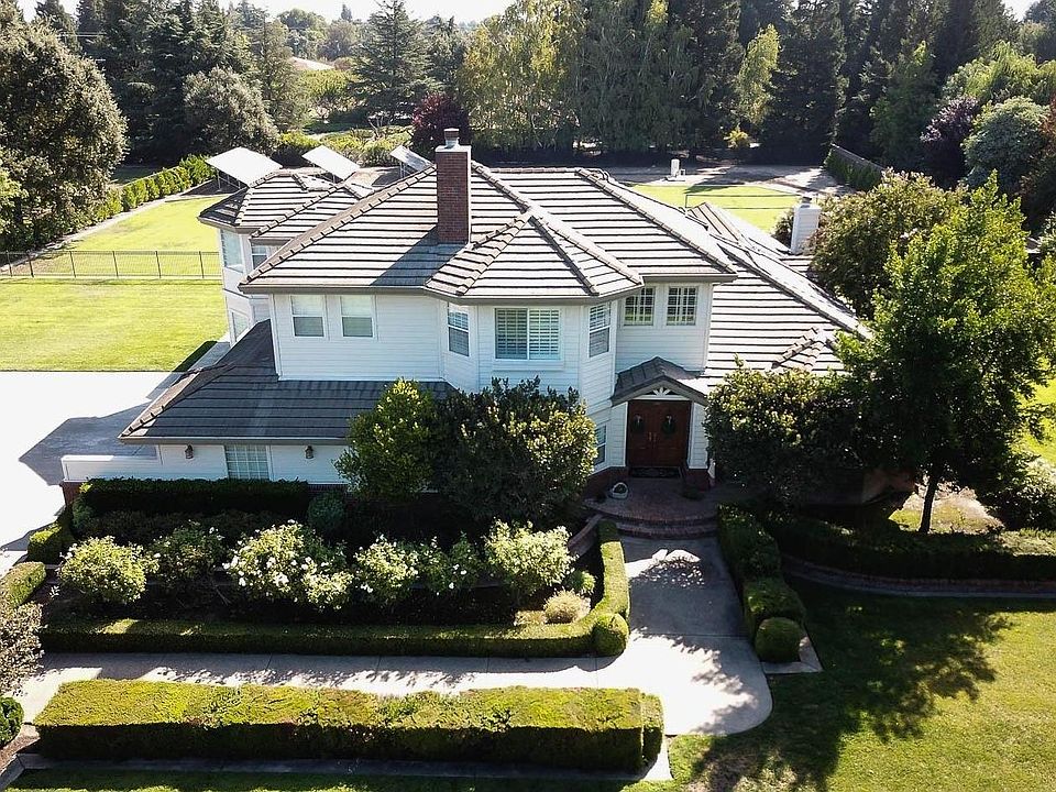 1st image of 9688 Oakwilde Ave