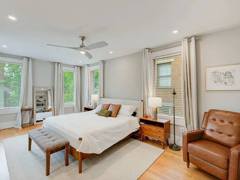 328 Mulberry St — Photo 14