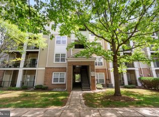 19623 Galway Bay Cir APT 302, Germantown, MD