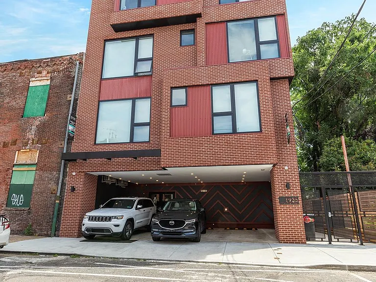 1935 E Hazzard St #304 — Photo 18