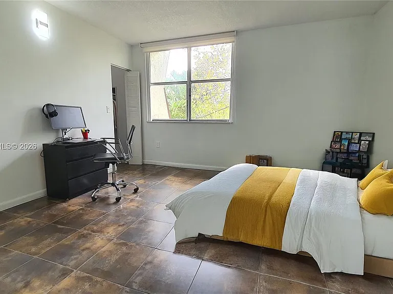 1655 NE 115th St #28B — Photo 13