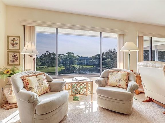 5th image of 5970 Pelican Bay Blvd APT 533