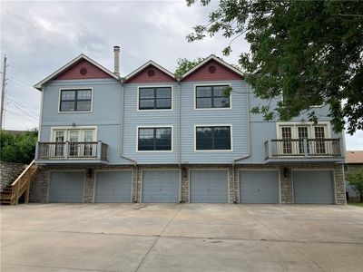 2901 University Dr, Lawrence, KS, 66049
