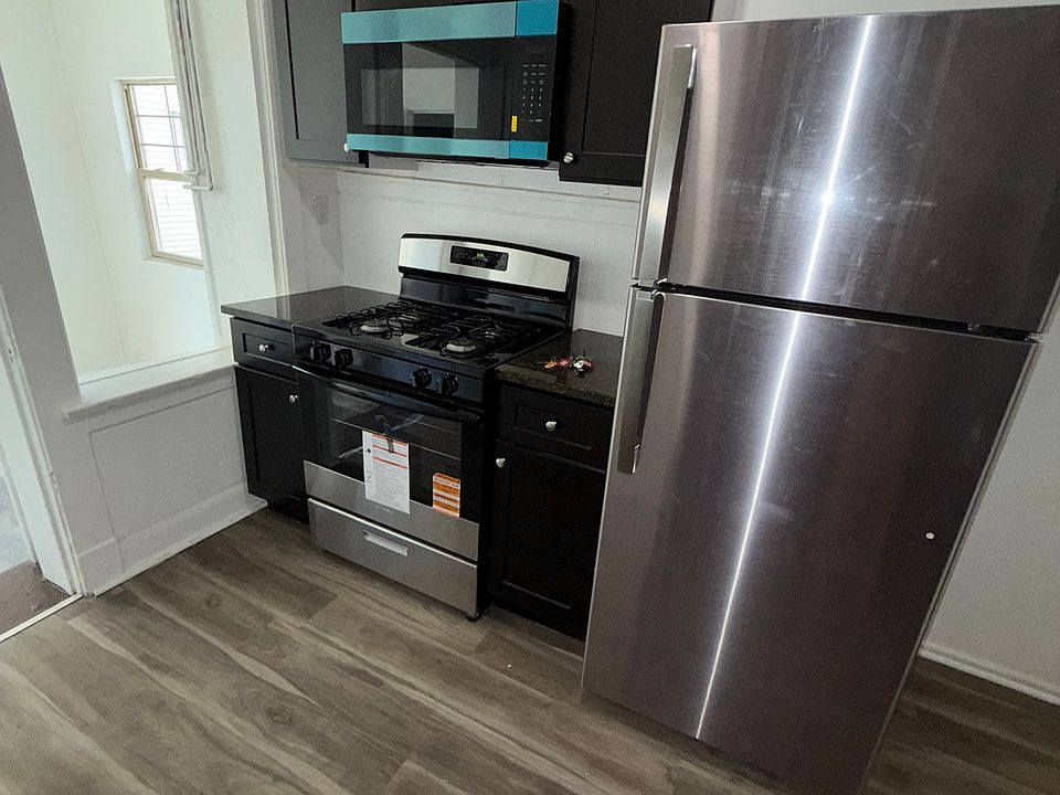 1st image of 5001 W Ferdinand St #3