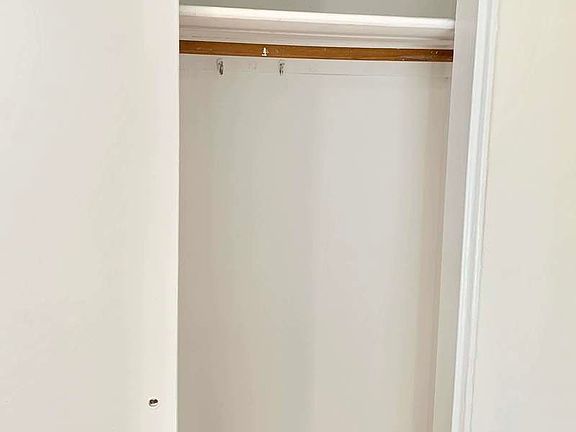 5th image of 70 W 71st St #4G1