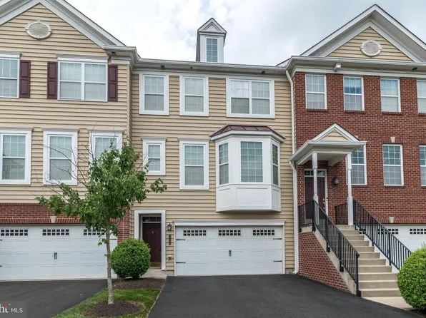 105 Country View Way, Telford, PA 18969