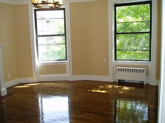 Rented by Aventana | media 33