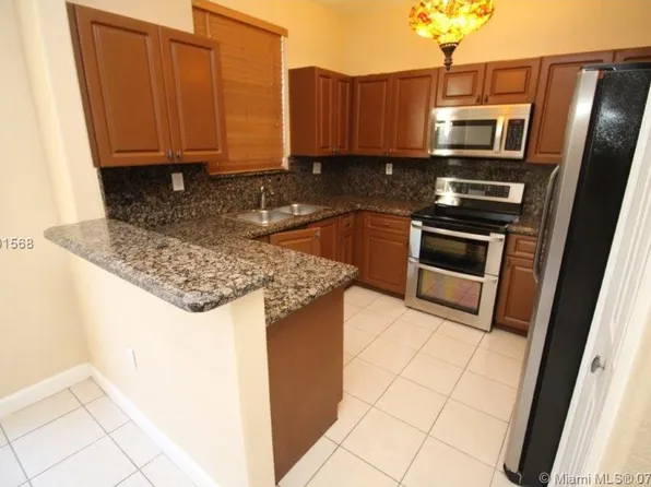 11643 NW 78th St, Doral, FL 33178
