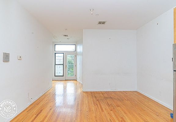 5th image of 804 Bergen St APT 1F
