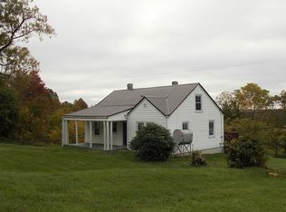 428 Deer Ridge Rd, Hillsville, VA 24343