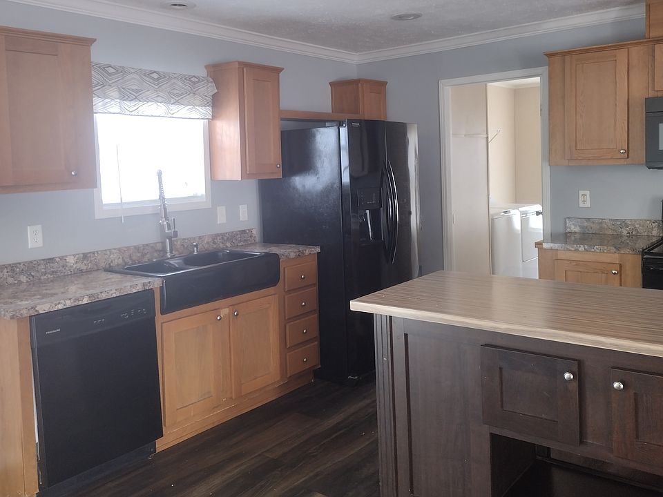 2nd image of 1500 W Highland St Lot 198