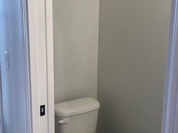 5th image of 14102 Daisy Dr #4