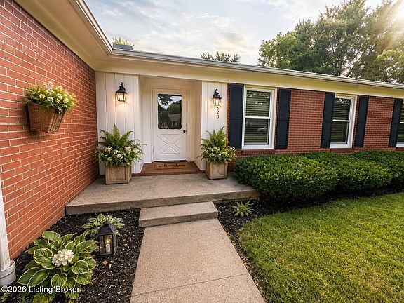 3rd image of 620 El Dorado Dr