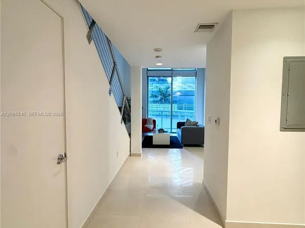 1050 Brickell Ave, Miami, FL