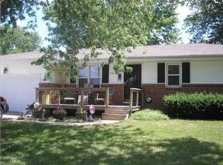 518 N Hunt St, Cameron, MO 64429