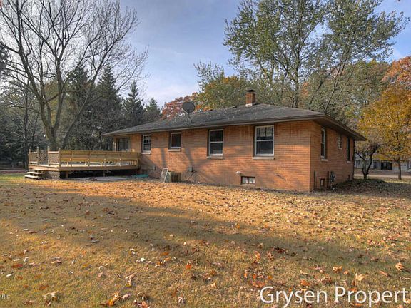 4th image of 7418 48th Ave