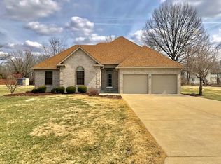 7700 S Sycamore Knolls St, Terre Haute, IN 47802