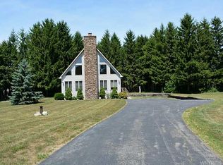 91 Jamison Rd, Elma, NY 14059