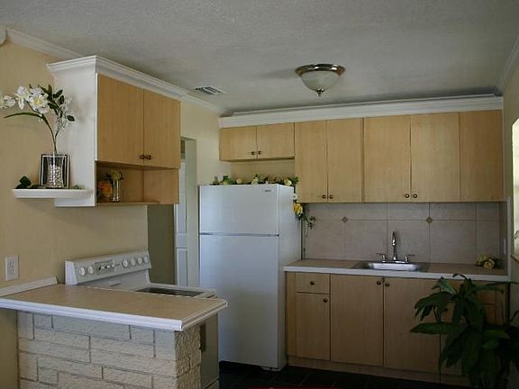 2nd image of 680 NW 21st St