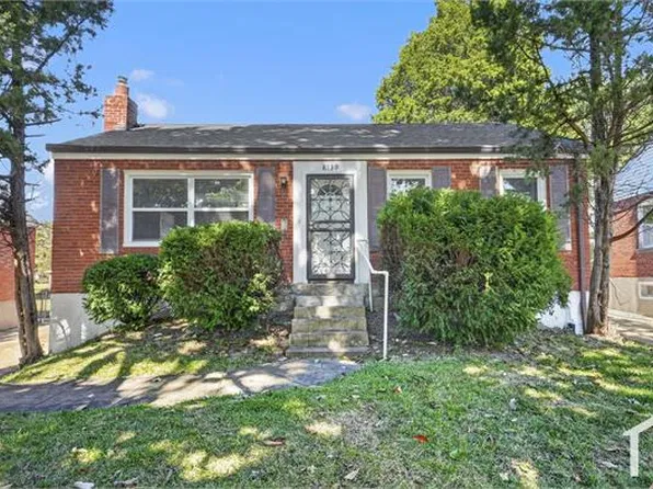 8139 Braddock Dr, Saint Louis, MO 63130