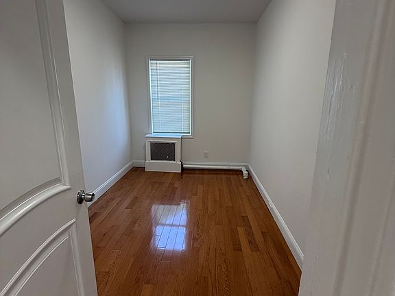 5th image of 50-41 44th St #1