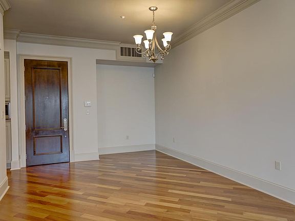 4th image of 302 Richland Ave Unit 209C