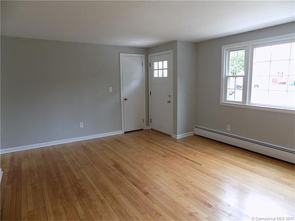 Front Entrance to Living Ro...