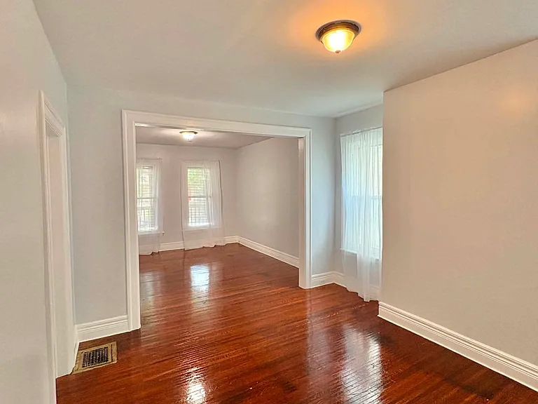 414 Hoyt St — Photo 13