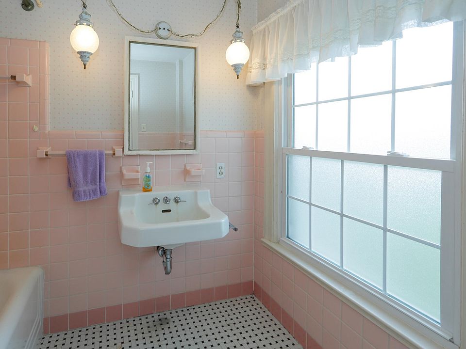 543 Campbell-117