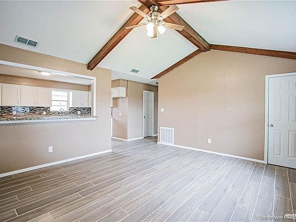 4th image of 537 Martinez Ave