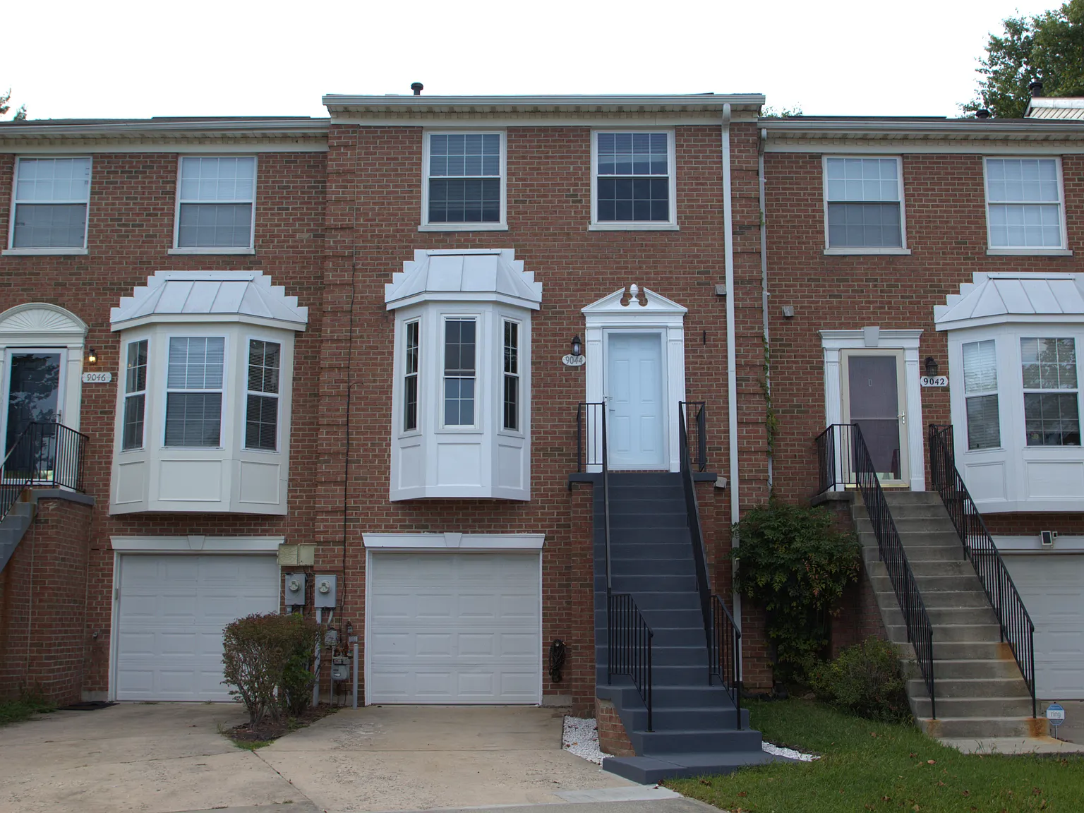 3 bed, 1760 sqft, $3,000 — Photo 1