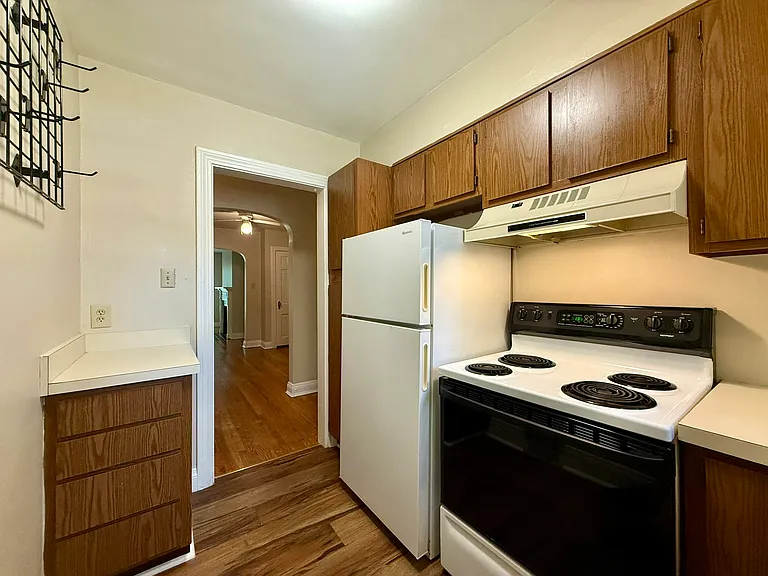 2525 Glenmary Ave #3 — Photo 13