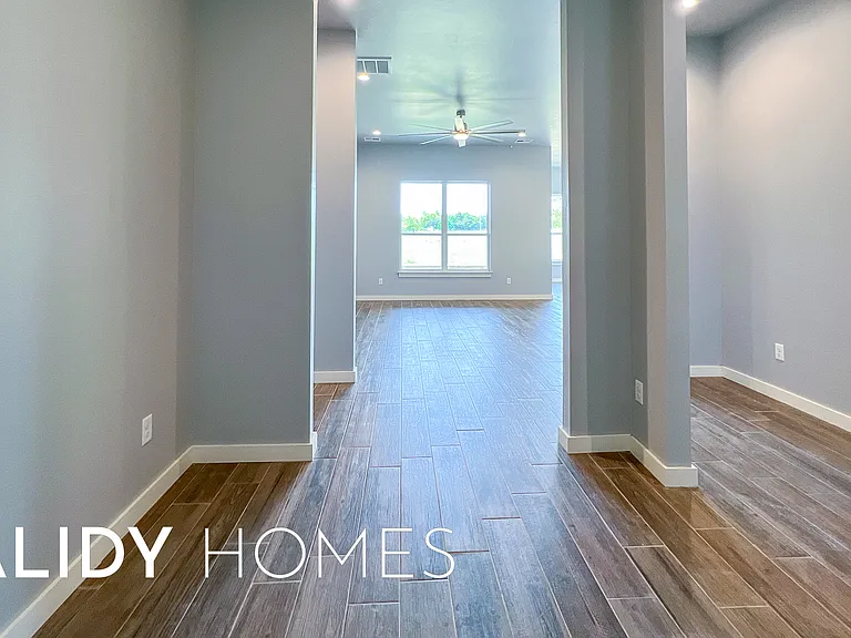 435 Remington Ave — Photo 5