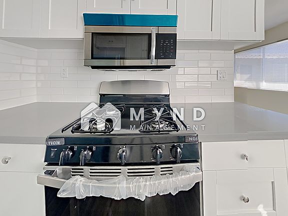 4th image of 1656 Newhall St APT 5