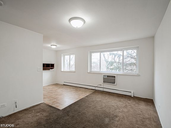 2nd image of 7306 N Winchester Ave APT 402