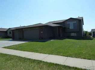 505 Patrick Ave, Hartford, SD 57033