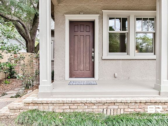 5th image of 104 Cliff Dr